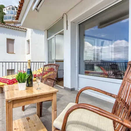 With View Apartment *